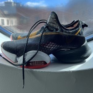 NIKE superrep hiit sneakers women’s 8 black laser orange